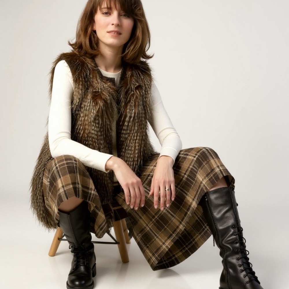 Daytrip Faux Vegan Fur Vest Knit Brown Size L